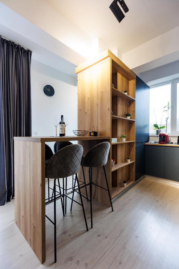 Touchdown Apartment Near Bucharest Airport Otopeni Kültér fotó